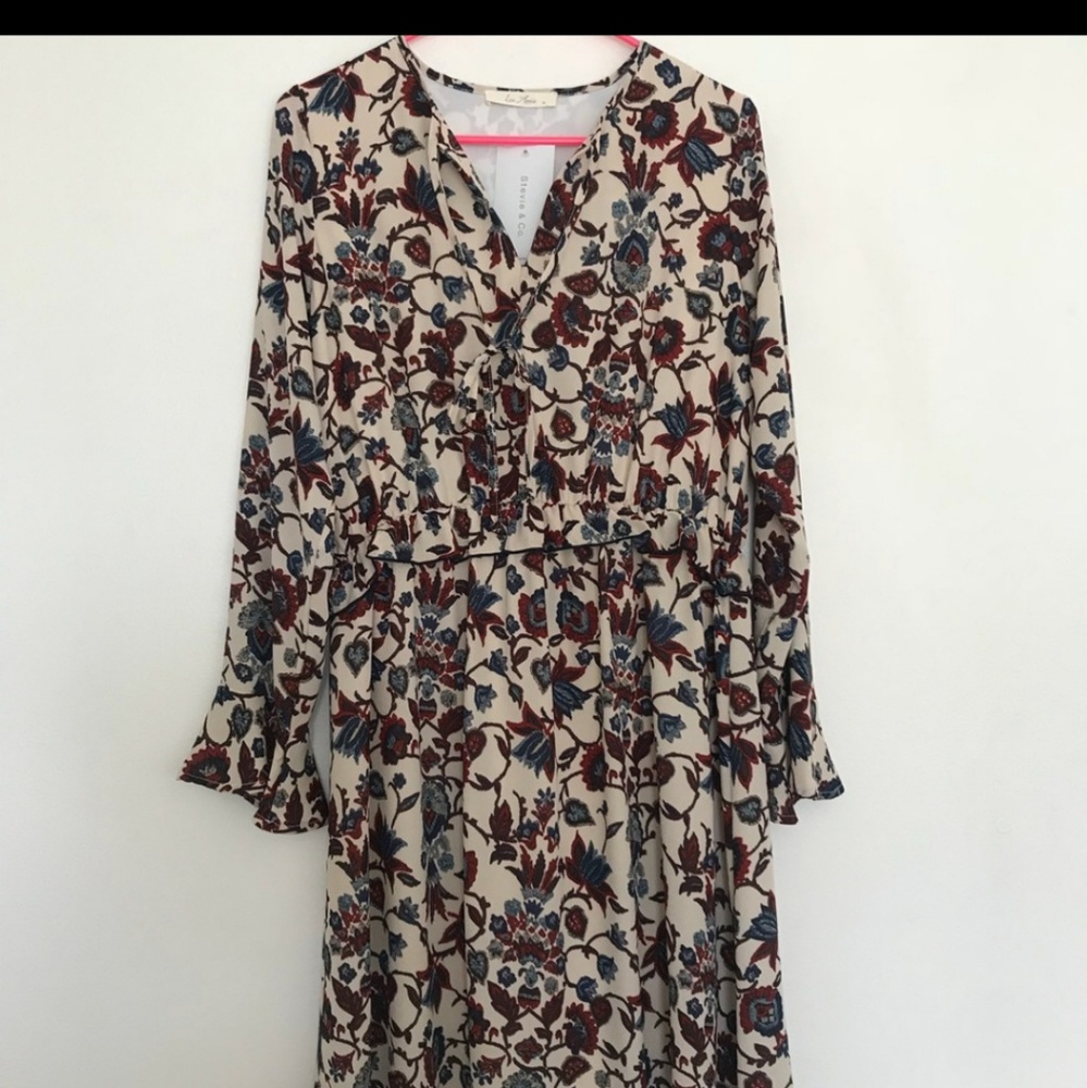 NWT Stevie Hender Floral Midi Dress sz Medium